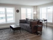 Top-Rated Downtown Indy 2BR Penthouse w/ Patio