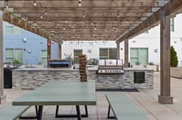 2 King Suites Walk to Broadway & Gulch