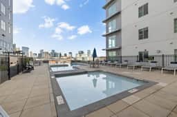 Rustic 1BR Walk to Gulch & Broadway