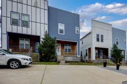 3BR Nashville Retreat Near Downtown & Five Points - Image 2