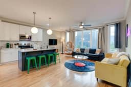 1301 Baptist townhouse - Image 2