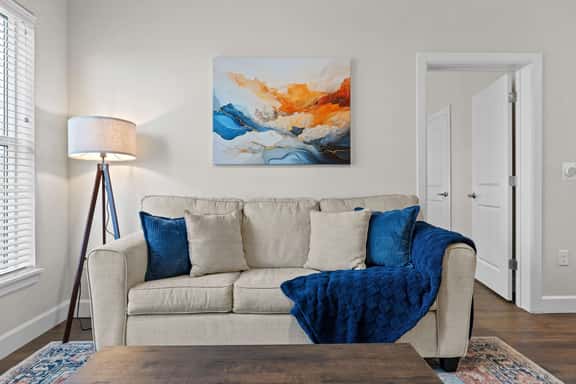 2BR Fireplace Retreat, Walk to Broadway - Image 1