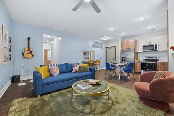Nashville Weekend HQ | Glam + Karaoke | Sleeps 8 - Image 1
