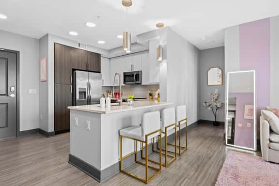 Vibrant Nashville Retreat, Pool and Glam Room - Image 1