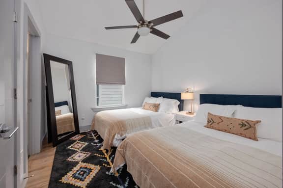 3BR Nashville Retreat Near Downtown & Five Points - Image 4