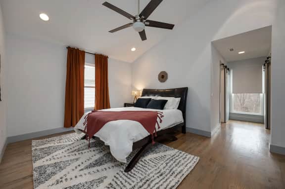 3BR Nashville Retreat Near Downtown & Five Points - Image 3