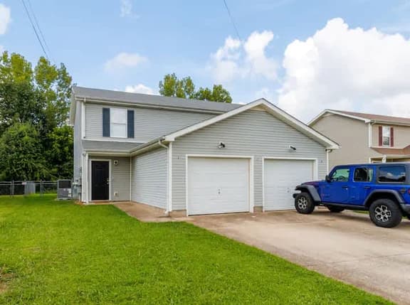 Fort Campbell Retreat, Garage and Sleeps 4 - Image 1