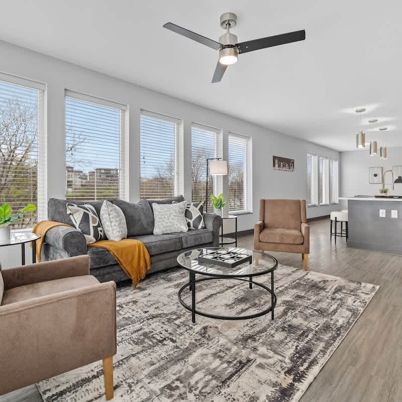 Luxury 2BR Skyline Views Near Broadway