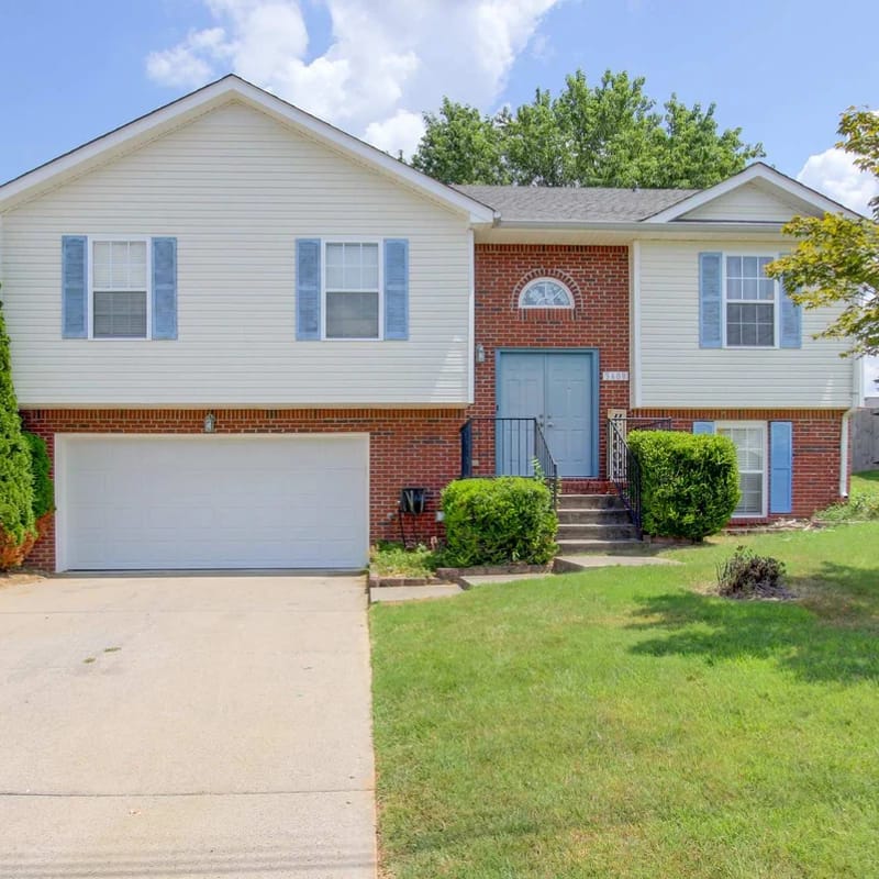 Cozy Family Retreat Near Fort Campbell, Sleeps 8